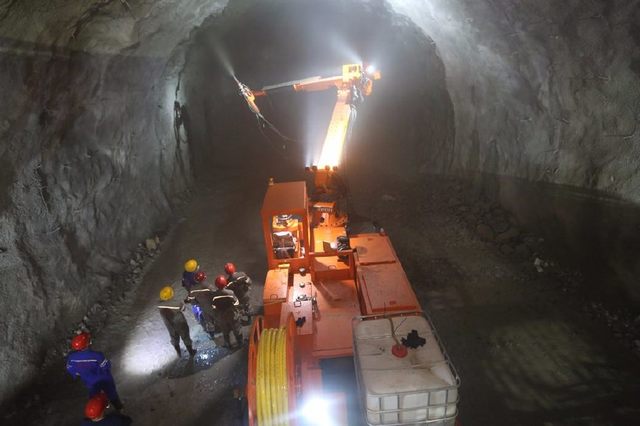 江西鑫通工程底盘湿喷机械手用于中交集团龙丽温项目隧道工程